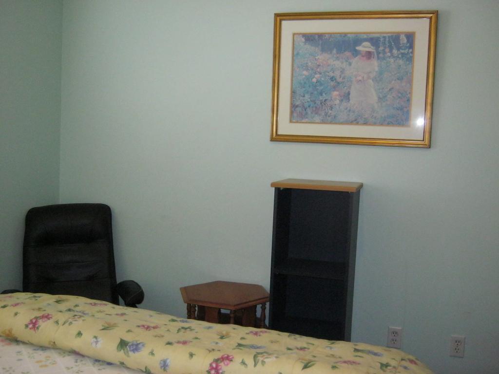 Kelowna Okanagan Lake Hostel الغرفة الصورة