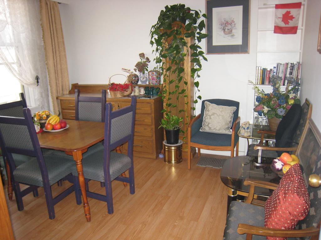Kelowna Okanagan Lake Hostel المظهر الخارجي الصورة