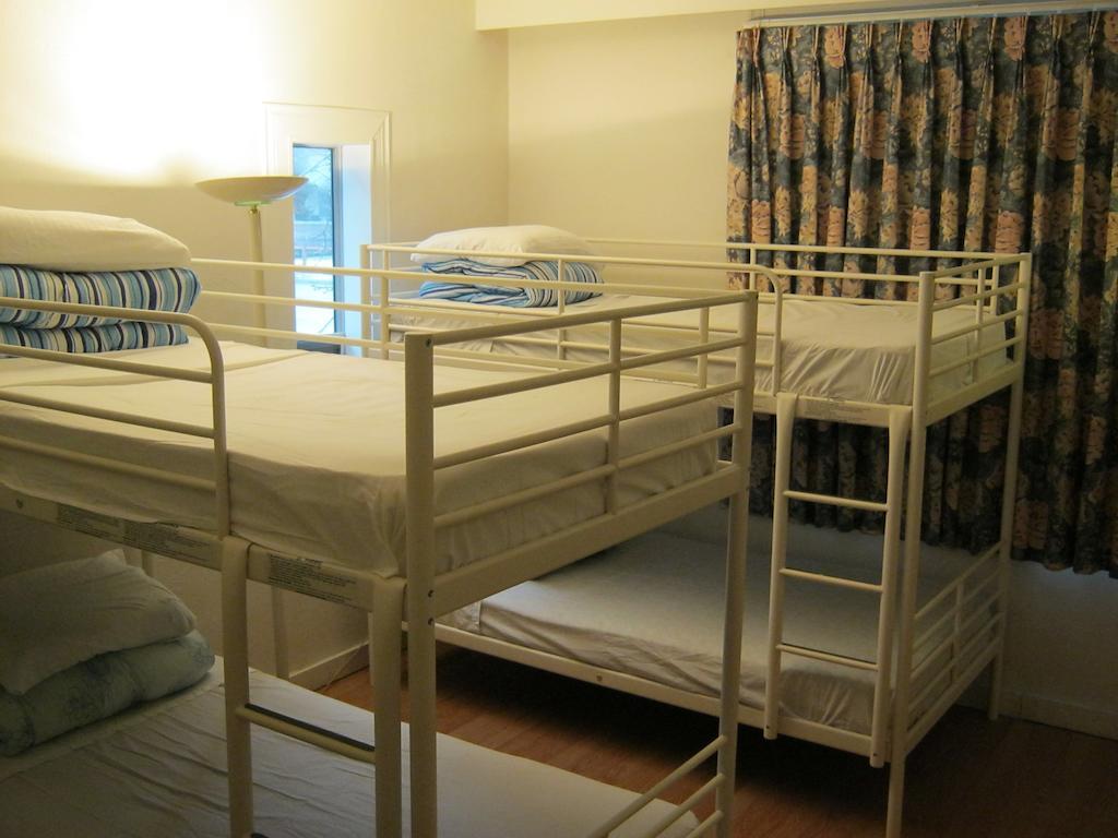 Kelowna Okanagan Lake Hostel المظهر الخارجي الصورة