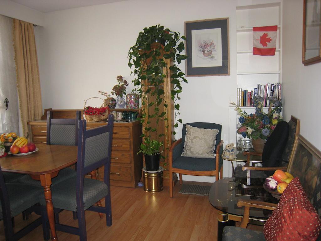 Kelowna Okanagan Lake Hostel المظهر الخارجي الصورة